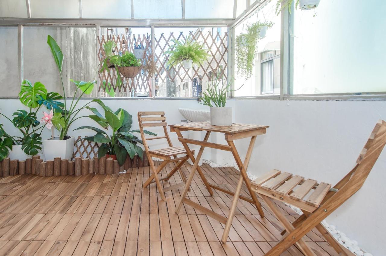 Purple Flower House Тайнан Екстериор снимка